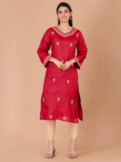 Jalpaibon Women’s Embroidered Tassar Silk V-Neckline Kurta (Red)