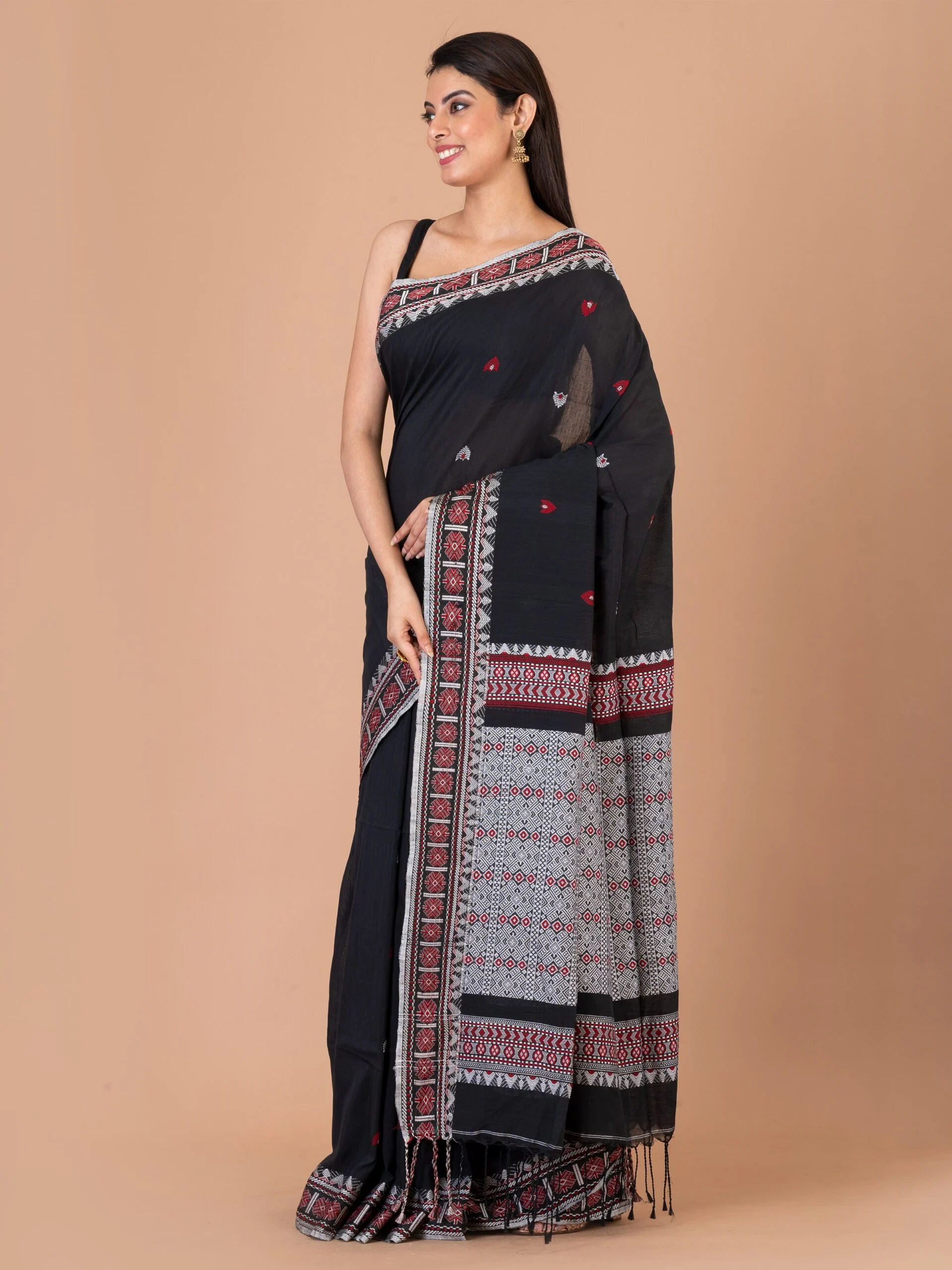 Jalpaibon Woven Bordered Handloom Pure Cotton Saree (Black)