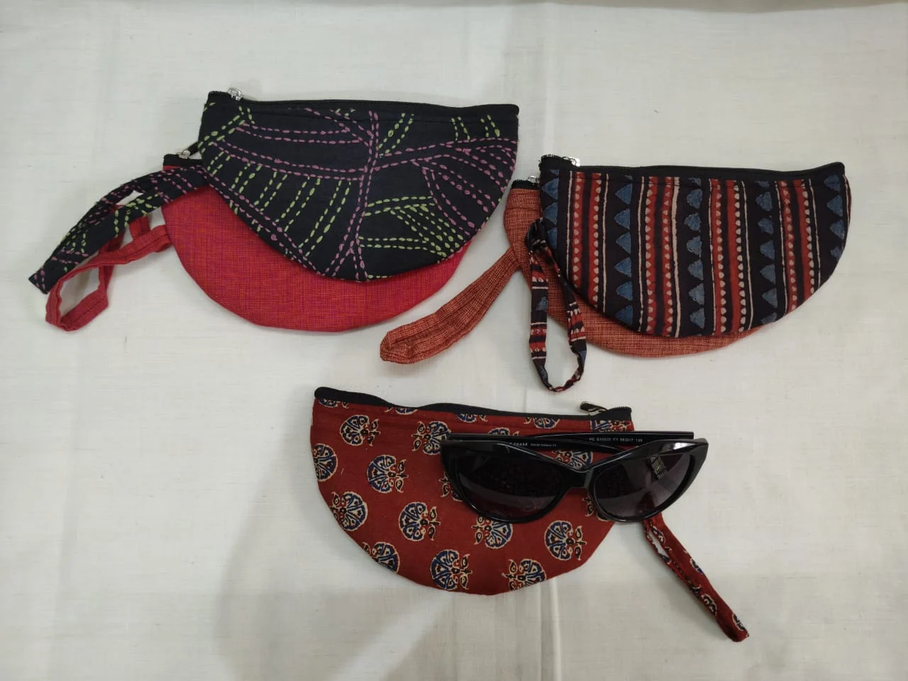 IMG-20251013-WA0038.jpg JALPAIBON Handcrafted Versatile Cotton Fabric Half-Moon Storage Pouch