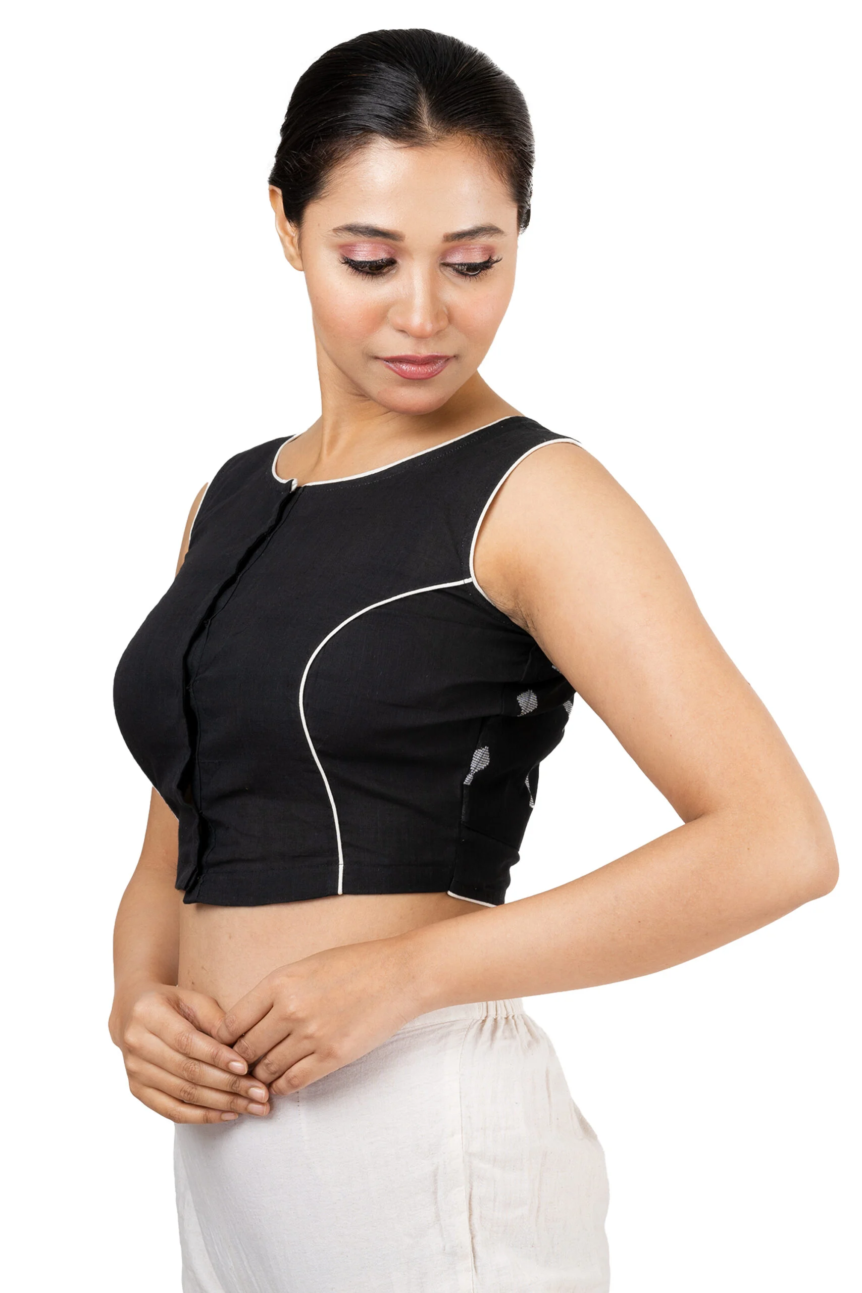 JALPBL-22-06-85_1-scaled-1.jpg JALPAIBON Round Neck Sleeveless Cotton Women’s Saree Blouse