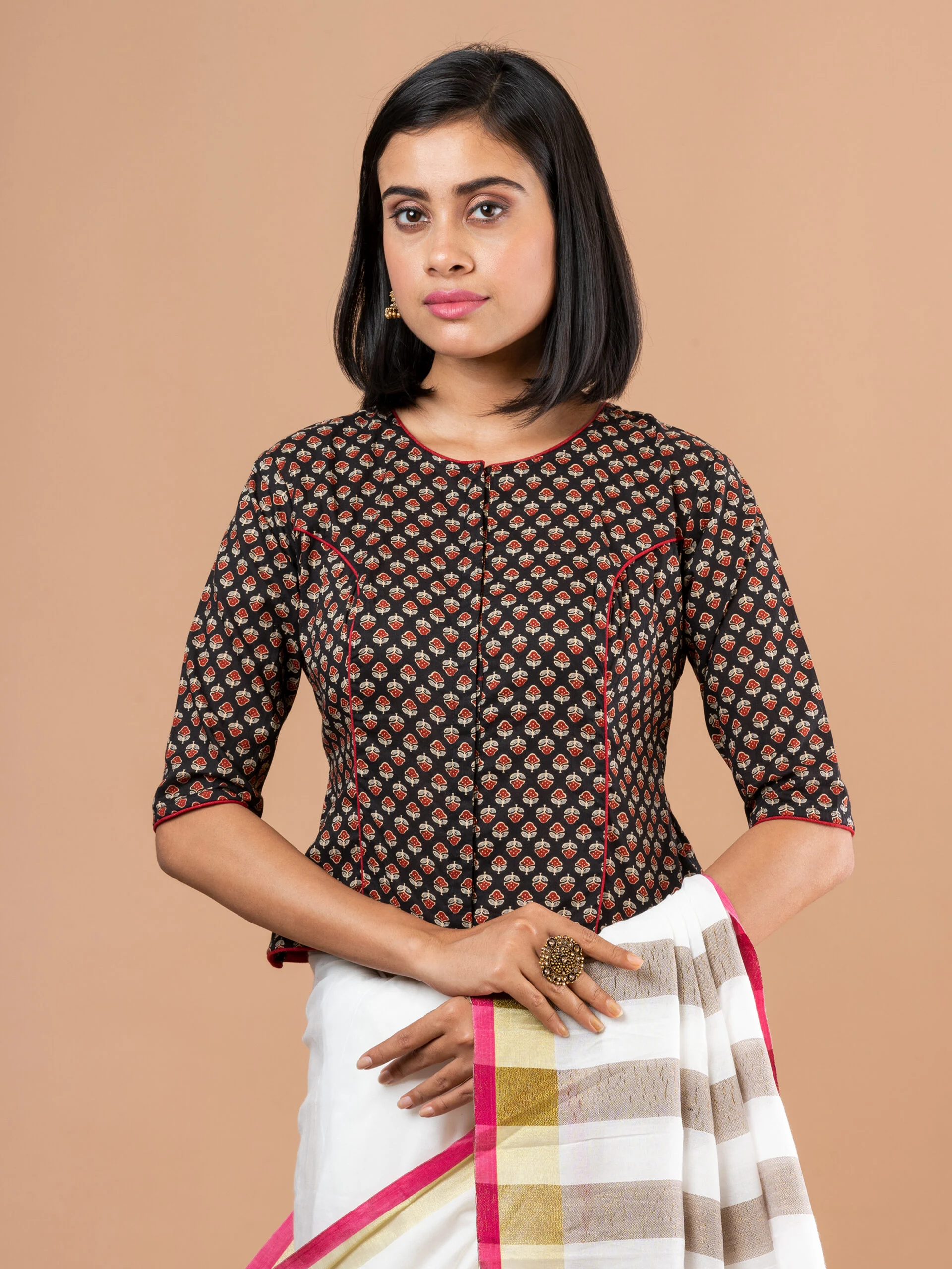 JALPAIBON Round Neck Women Blouse In Black