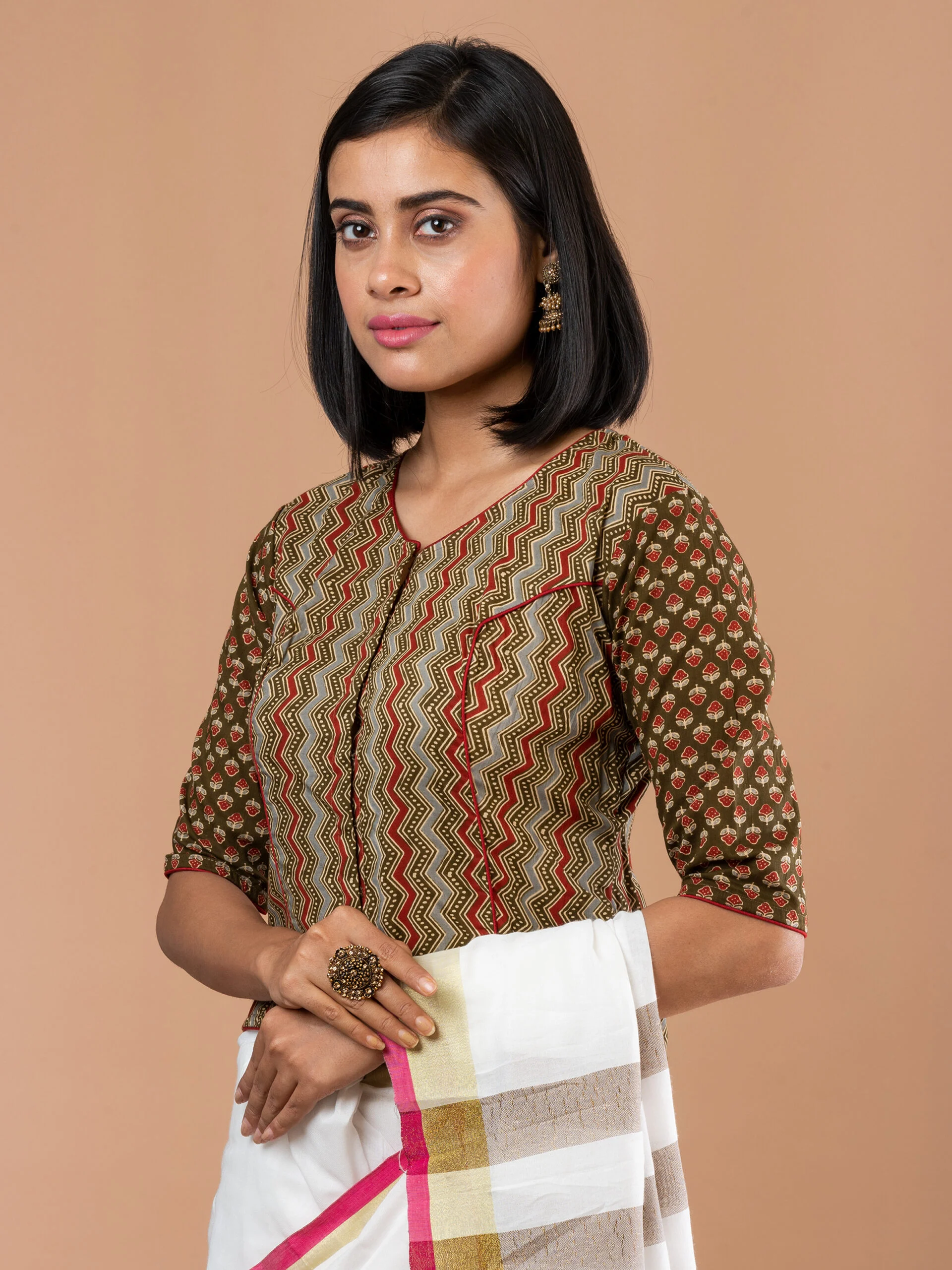 JALPBL-23_04_103_2-scaled-1.jpg JALPAIBON V-Neck Women Blouse In Green