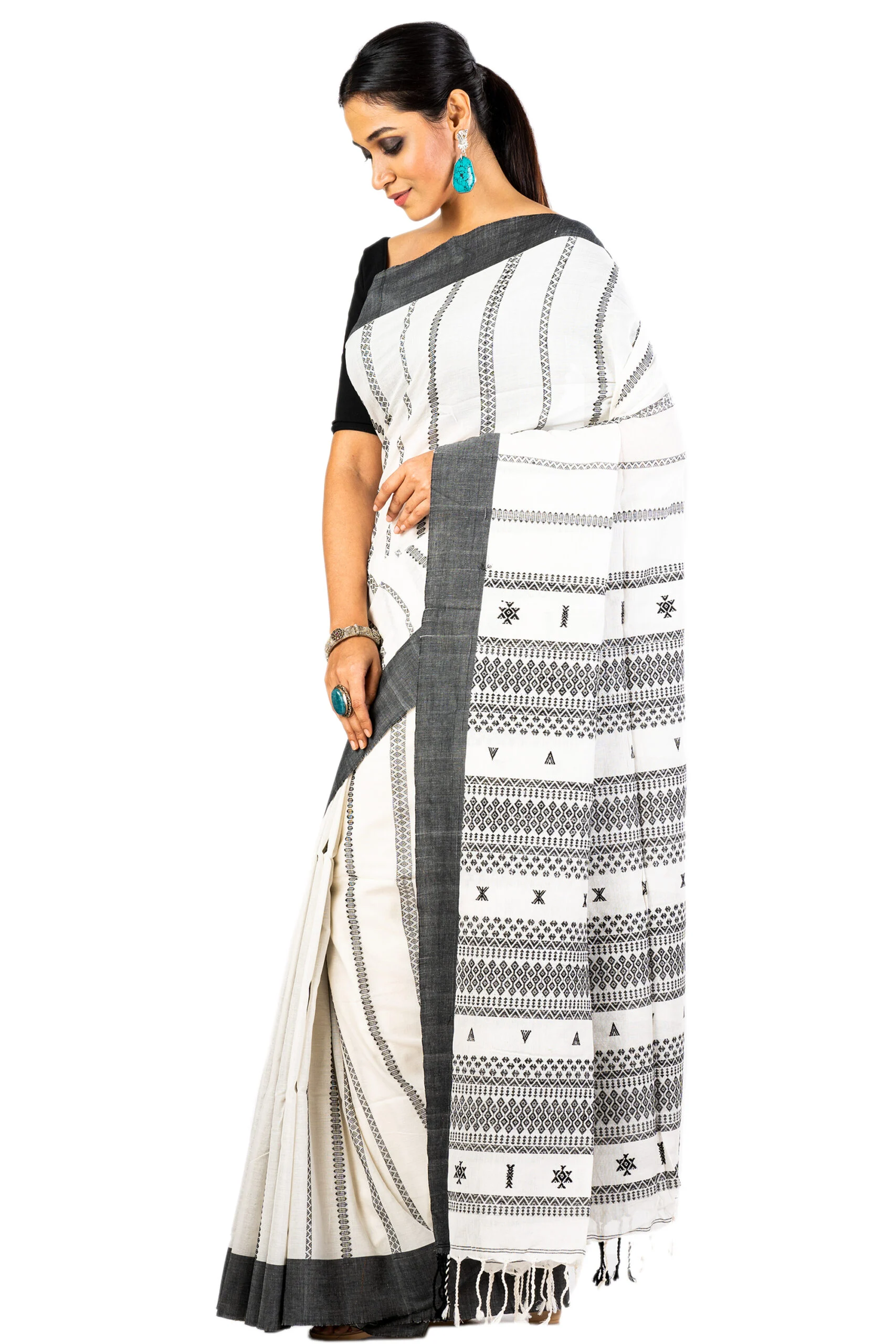JALPSAR-211041_1-scaled-1.jpg Jalpaibon Self Woven Black Bordered Off White Handloom Pure Cotton Saree