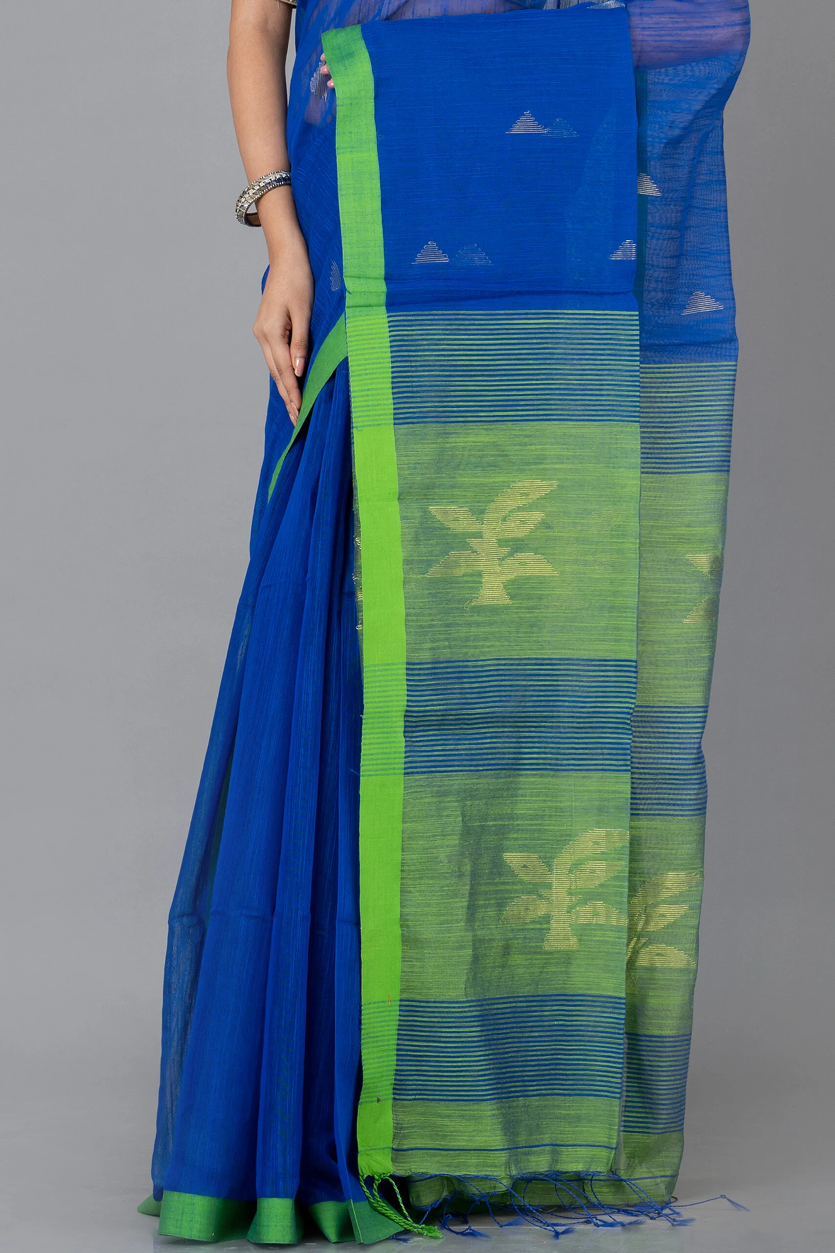 Jalpaibon Woven Green Bordered Blue Cotton Saree
