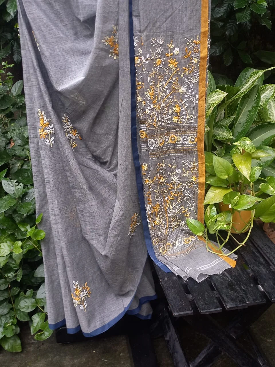 JALPSAR/26/07/08-image-3 Jalpaibon Grey Hand Embroidered Cotton Saree