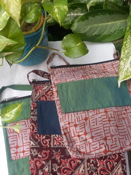 Jalpaibon Sling Bag