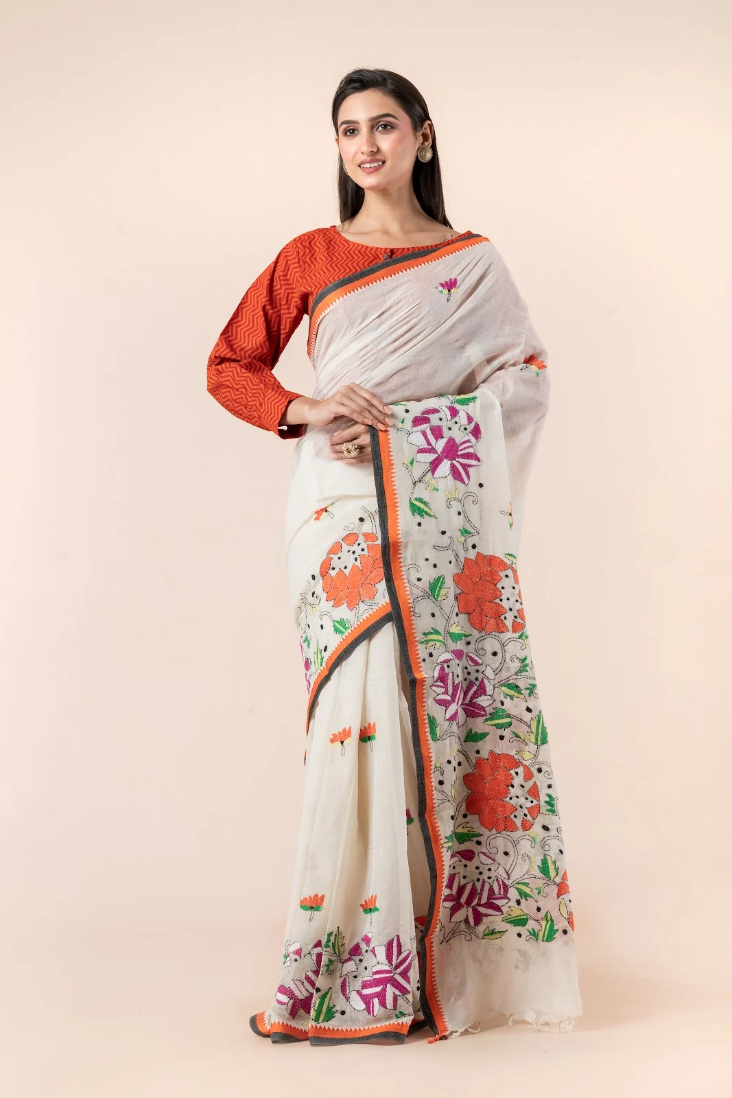 JPSAR 26/03/02-image-4 Jalpaibon Cream Kantha Embroidery Cotton Saree