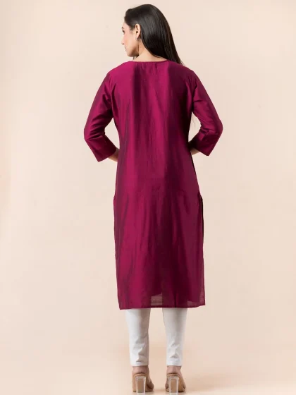 Jalpaibon Rani Silk Women Kurti