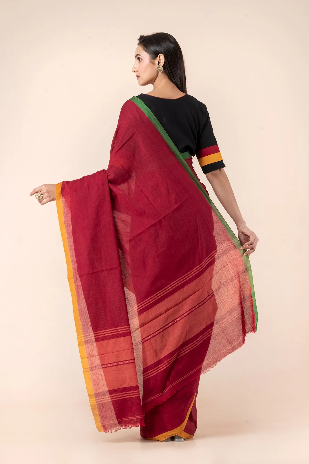 Jalpaibon Red Handloom Khadi Saree